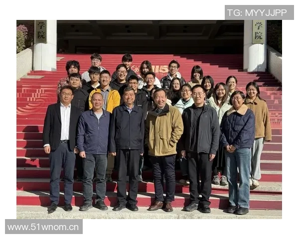 深度对话：探索吴静在CSGO世界中的成长与挑战之路